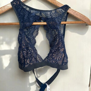 NWT La vie en Rose Lace Bralette in Navy Blue S